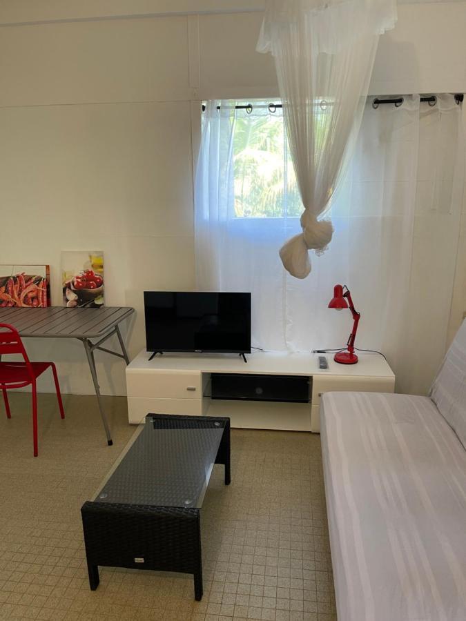 La Colline Business & Tourisme Hotel Le Lamentin Bagian luar foto