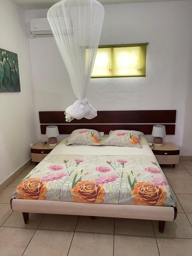 La Colline Business & Tourisme Hotel Le Lamentin Bagian luar foto