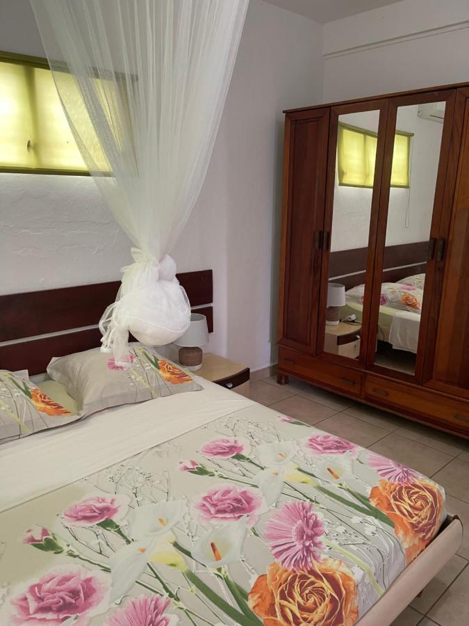 La Colline Business & Tourisme Hotel Le Lamentin Bagian luar foto