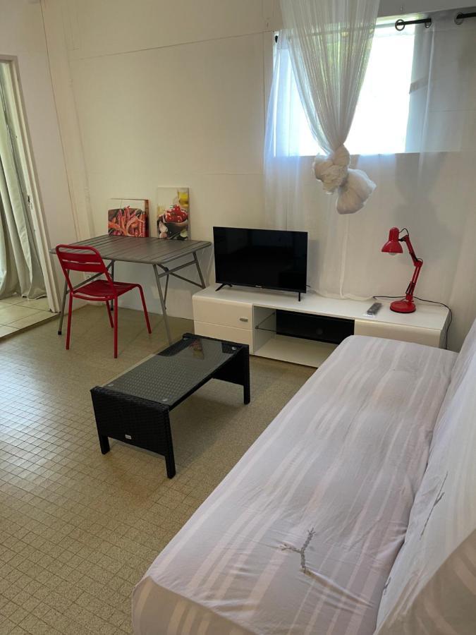La Colline Business & Tourisme Hotel Le Lamentin Bagian luar foto