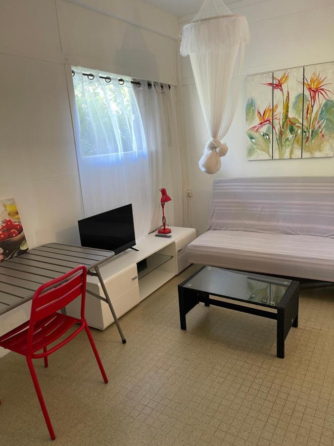 La Colline Business & Tourisme Hotel Le Lamentin Bagian luar foto