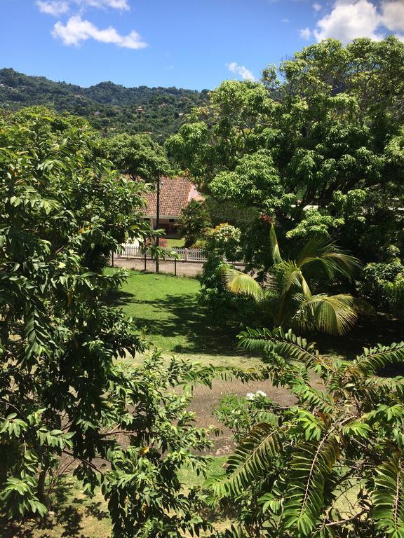 La Colline Business & Tourisme Hotel Le Lamentin Bagian luar foto