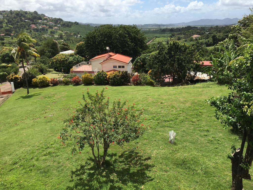 La Colline Business & Tourisme Hotel Le Lamentin Bagian luar foto